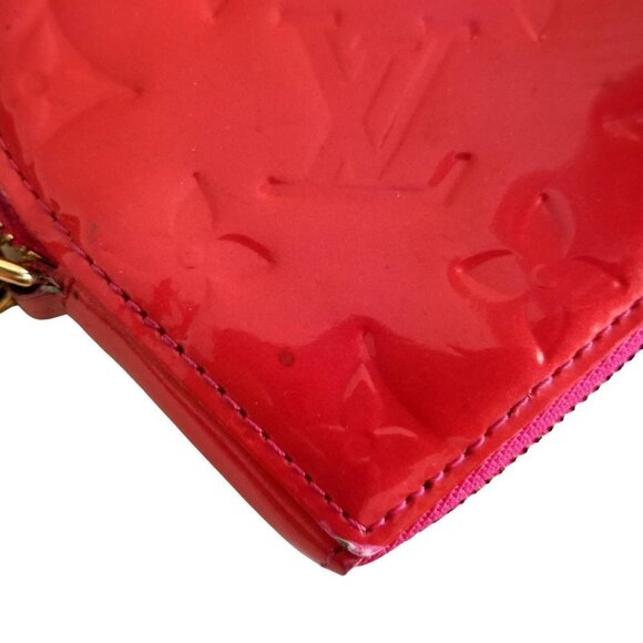 Louis Vuitton Red Patent Leather Heart Coin Purse Wristlet Limited Edition - Picture 11 of 11